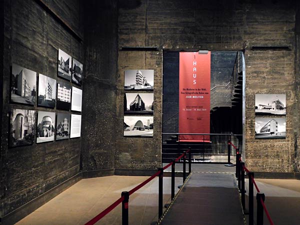 Ausstellung 'bau1haus � die Moderne von Essen bis Asmara! von Jean Molitor auf Zollverein