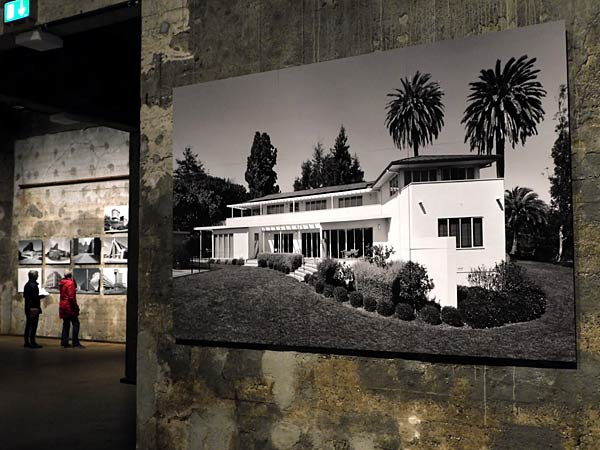Ausstellung 'bau1haus � die Moderne von Essen bis Asmara! von Jean Molitor auf Zollverein