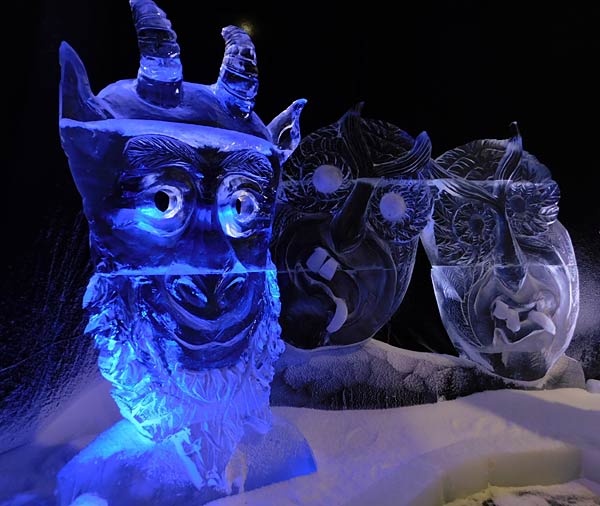 Eisskulpturen-Ausstellung 'Eiswelt' 2025 im Centro Oberhausen