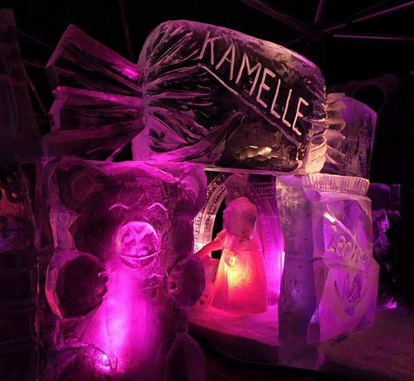 Eisskulpturen-Ausstellung 'Eiswelt' 2025 im Centro Oberhausen