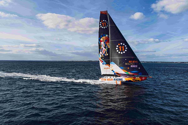 Lackierung der ehemaligen 'Malizia' von Boris Herrmann durch daas 'Team Francesca Clapcich Powered by 11th Hour Racing'
