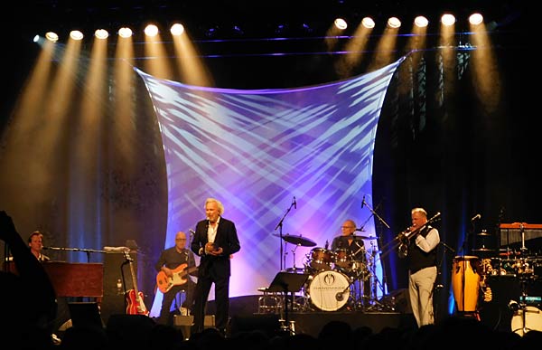 Konzert 'Das war doch grad� erst eben - 50 Jahre auf der B&uuml;hne' von Stefan Gwildis im Ebertbad in Oberhausen