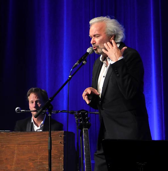 Konzert 'Das war doch grad� erst eben - 50 Jahre auf der B&uuml;hne' von Stefan Gwildis im Ebertbad in Oberhausen