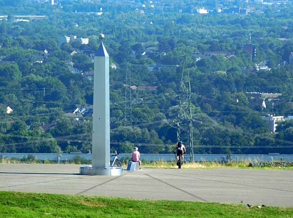 Halde Hoheward und Zeche Ewald