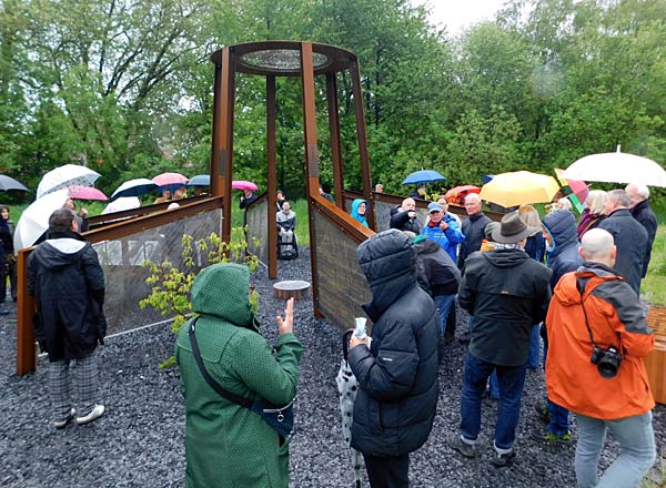 Einweihnung der Skulptur �Was bleibt? � What remains?� durch die Brost-Stiftung auf dem Gel&auml;nde der Zeche Hugo in Gelsenkirchen