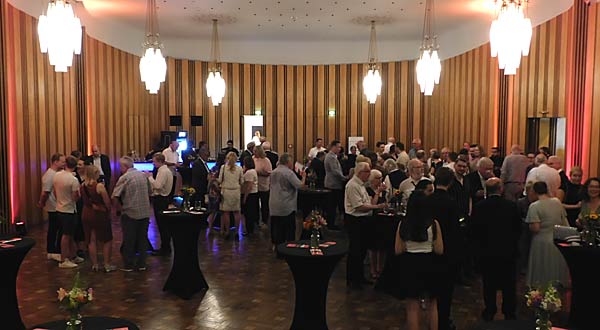 Festakt und B&uuml;rgerfest zu '100 Jahre Stadthalle M&uuml;lheim'