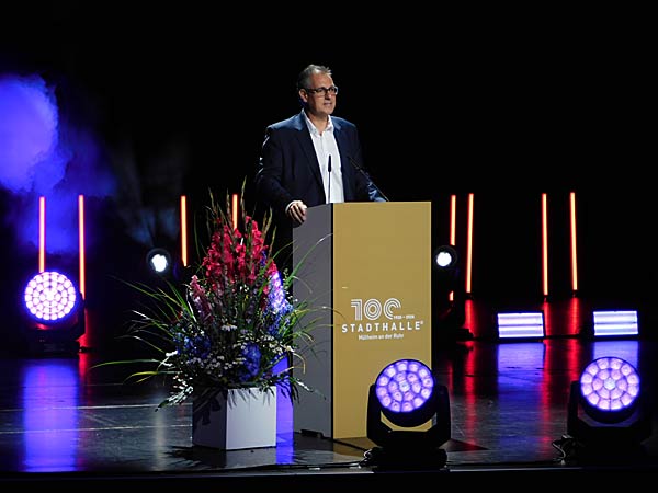 Festakt und B&uuml;rgerfest zu '100 Jahre Stadthalle M&uuml;lheim'