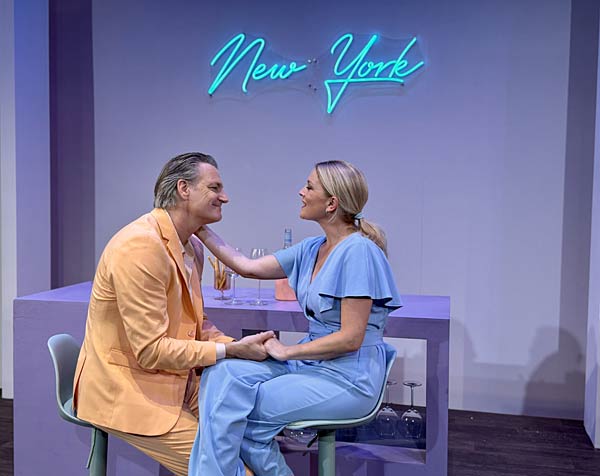 Kom&ouml;die 'Vollversammlung im Neurosengarten' im Theater an der K&ouml; in D&uuml;sseldorf