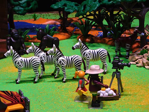 Playmobil-Weltrekord beim 'Lichtermarkt' 2025 im Landschaftspark Duisburg-Nord