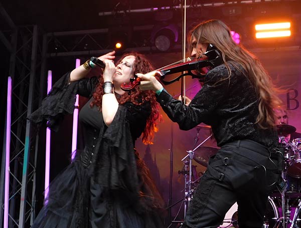 Rock-und Metal-Festival 'Rage against Racism' in Duisburg-Rheinhausen - Tag 1