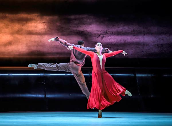 Ballett 'Relations' im Aalto Theater Essen