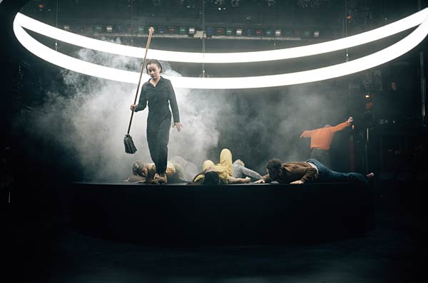 Schauspiel 'Menschliches Repertoire' im Theater Oberhausen