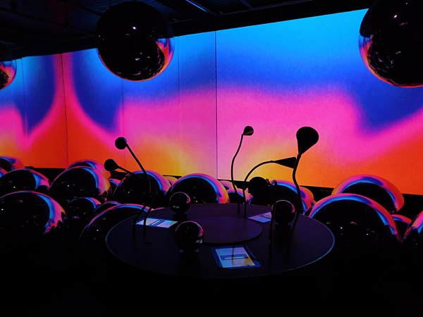 Ausstellung 'Die geheime Macht der D&uuml;fte' im Museum Kunstpalast in D&uuml;sseldorf