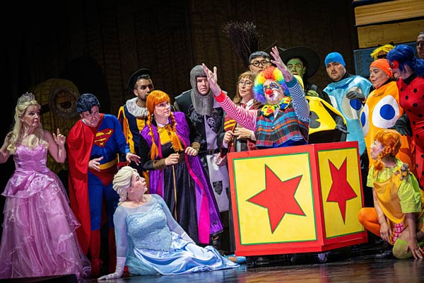 Oper 'Die verzauberte Stadt' im Aalto Theater in Essen