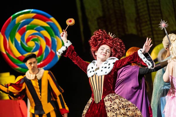 Oper 'Die verzauberte Stadt' im Aalto Theater in Essen