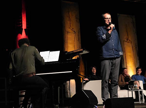 Weihnachtsrevue 'Akte X-Mas' auf dem Welterbe Zollverein in Essen