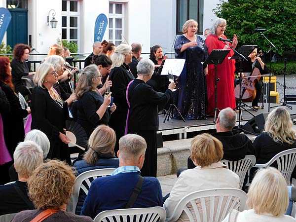 Kulturfestival 'Ruhrorter Campusabende' open air bei Haniel in Duisburg-Ruhrort - Belcanto