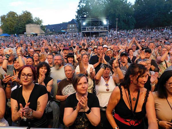 Konzert von 'The BossHoss' beim M&uuml;lheim Summer open air 2026