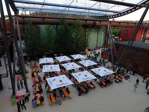 Filmkonzert 'Moderne Zeiten' der Duisburger Philharmoniker im Sommerkino 2025 des Landschaftspark Duisburg-Nord