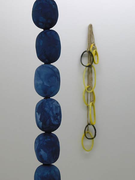 Ausstellung 'Diamonds and Pearls' von Claudia Terstappen im Musum DKM in Duisburg