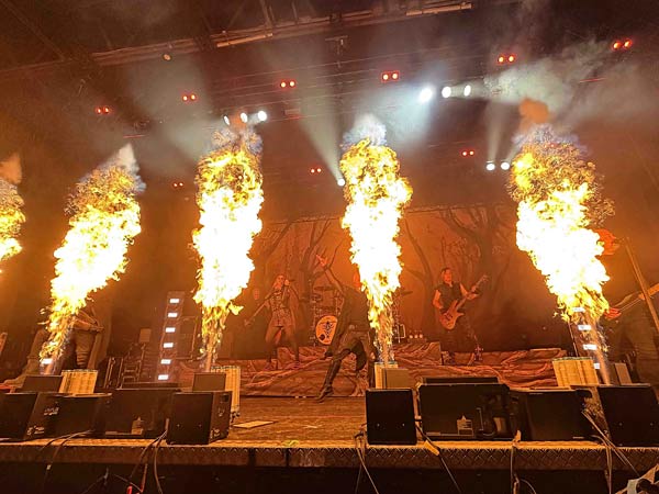 Konzert 'Eisheilige Nacht' 2025 in der Turbinenhalle in Oberhausen