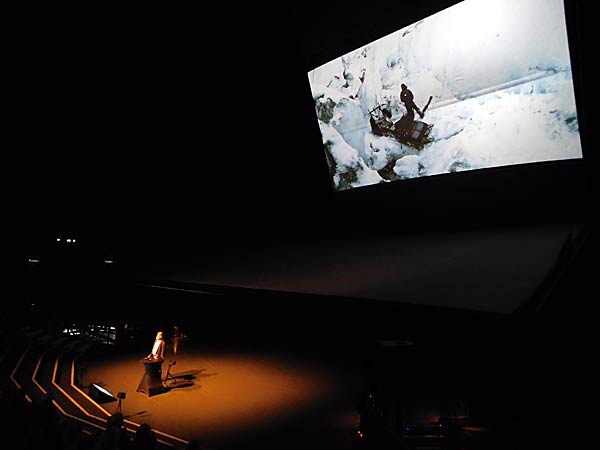 Vortrag 'Die Arktis  Eine Welt im Wandel' von Arved Fuchs im Gasometer Oberhausen