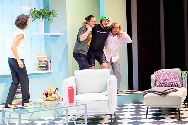 Kom&ouml;die 'Ist nur eine Phase, Hase' im Theater an der K&ouml; in D&uuml;sseldorf