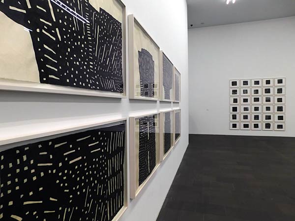 Ausstellung 'passage' von Susan Hefuna im Museum Küppersmühle in Duisburg