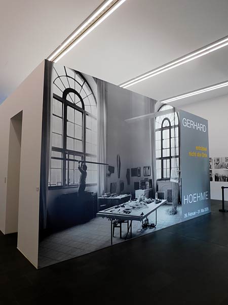 Ausstellung 'Gerhard Hoehme - entr&auml;sel nicht die Orte' im Museum K&uuml;ppersm&uuml;hle in Duisburg