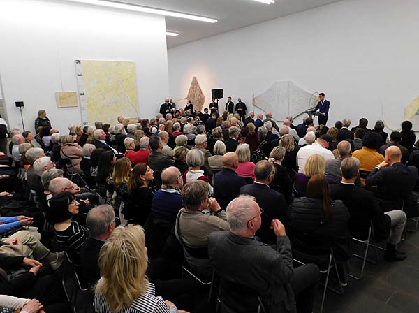 Ausstellung 'Gerhard Hoehme - entr&auml;sel nicht die Orte' im Museum K&uuml;ppersm&uuml;hle in Duisburg