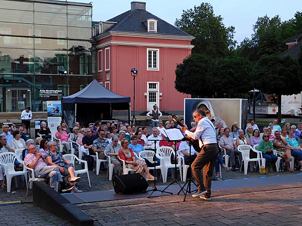 Spaziergang durch den Kaisergarten Oberhausen