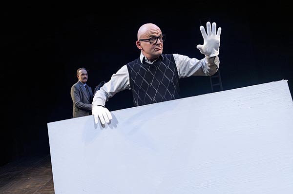 Schauspiel 'Kunst' als Gastspiel des Berliner Ensembles im Schauspiel Duisburg