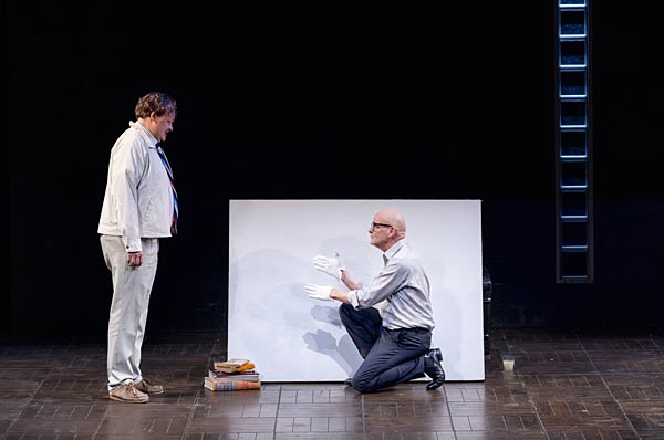 Schauspiel 'Kunst' als Gastspiel des Berliner Ensembles im Schauspiel Duisburg