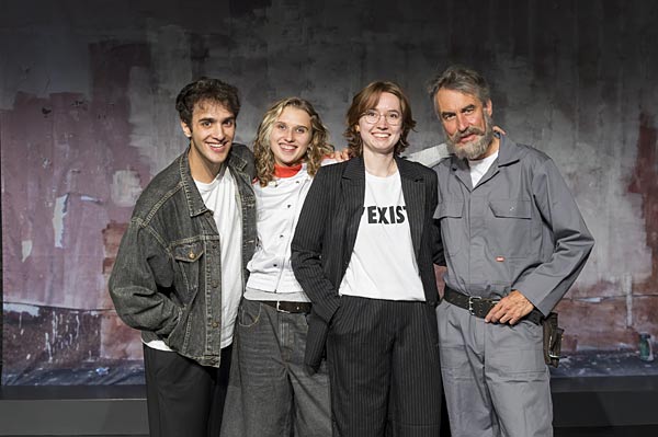 Schauspiel 'Die Laborantin' im Schauspiel Duisburg