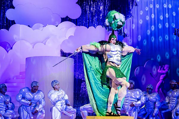 Oper 'Prima la Mamma!' in der Deutschen Oper am Rhein in Düsseldorf