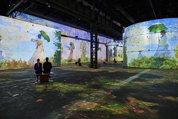 Immersive Schau 'Monet � Meister des Impressionismus' bei Phoenix des Lumi&egrave;res in Dortmund