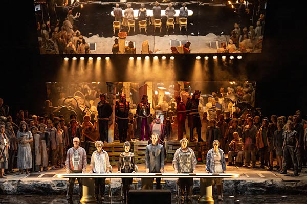 Oper 'Nabucco' bei der Deutschen Oper am Rhein im Theater Duisburg