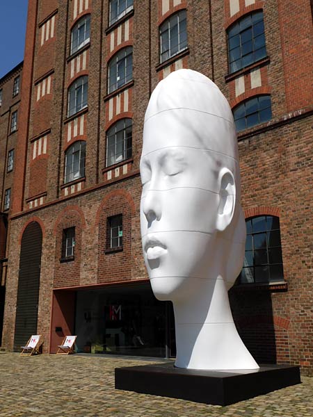 Ausstellung 'Jaume Plensa - Invisible' im Museum K&uuml;ppersm&uuml;hle in Duisburg