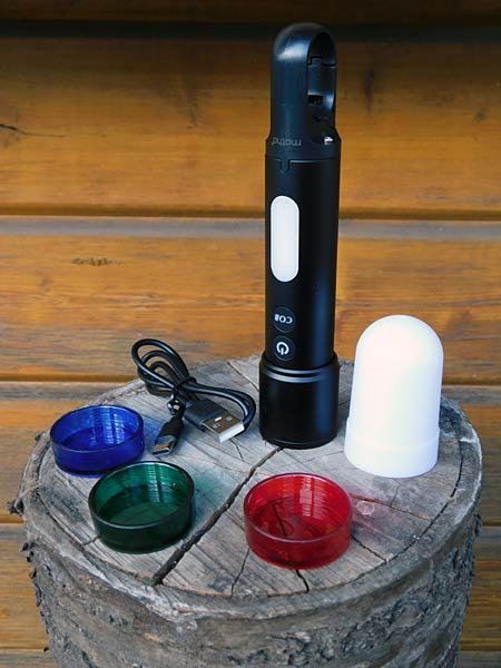 PSI-Spezial 'Outdoor': Rucksack und Taschenlampe von Nestler-matho