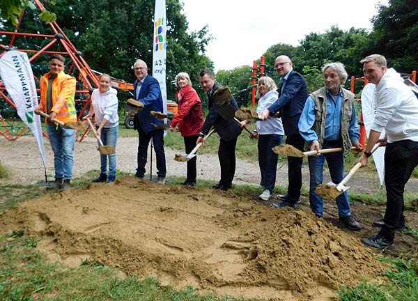 Spatenstich für den 'Grünen Ring'-Süd in Duisburg