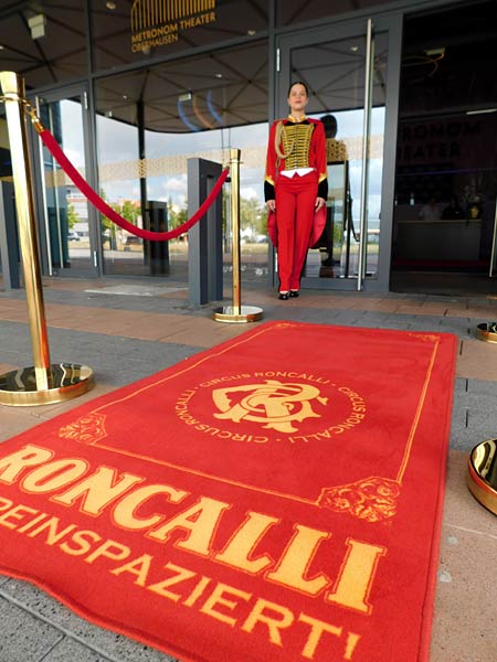 Show Roncalli 'Circus meets Schlager' im Metronom Theater Oberhausen