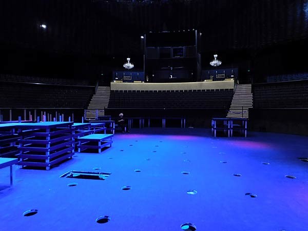 Show Roncalli 'Circus meets Schlager' im Metronom Theater Oberhausen