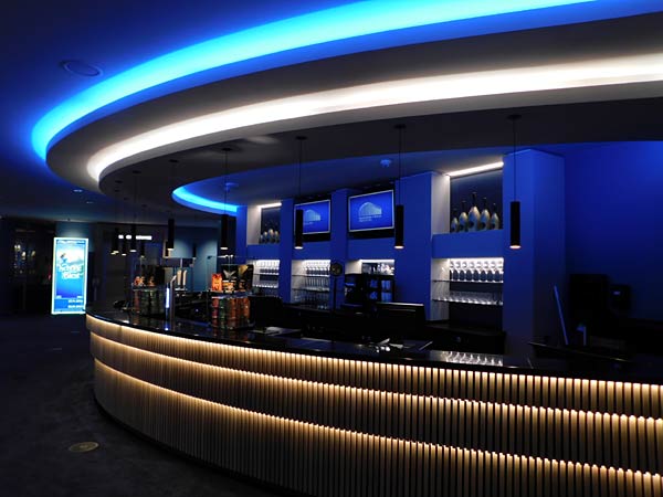Show Roncalli 'Circus meets Schlager' im Metronom Theater Oberhausen