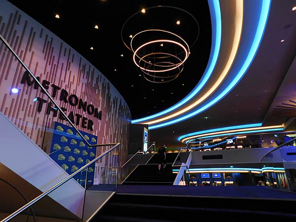 Show Roncalli 'Circus meets Schlager' im Metronom Theater Oberhausen