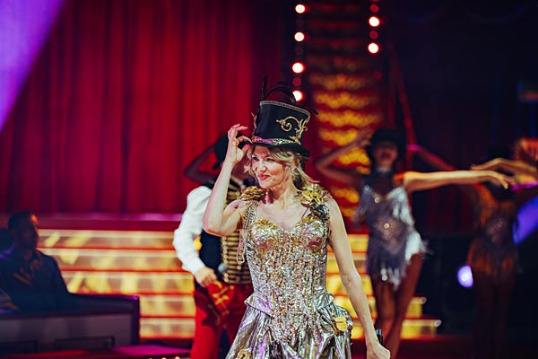 'Roncalli meets Schlager' im Metronom Theater Oberhausen