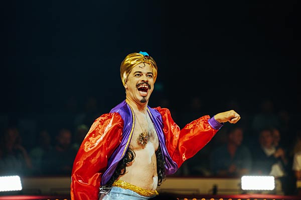 'Roncalli meets Schlager' im Metronom Theater Oberhausen