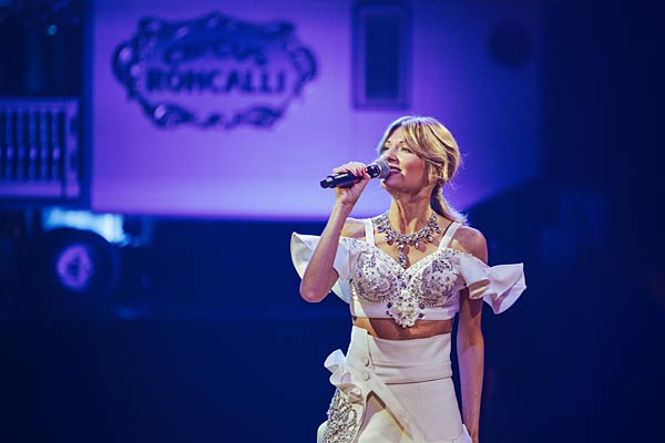 'Roncalli meets Schlager' im Metronom Theater Oberhausen