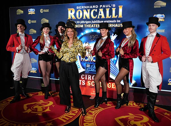 'Roncalli meets Schlager' im Metronom Theater Oberhausen