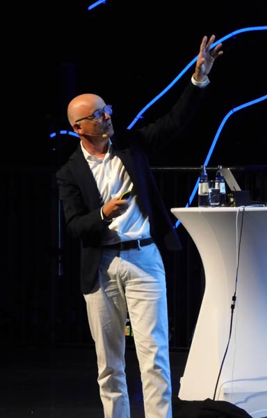 Karsten Schwanke im Gasometer Oberhausen