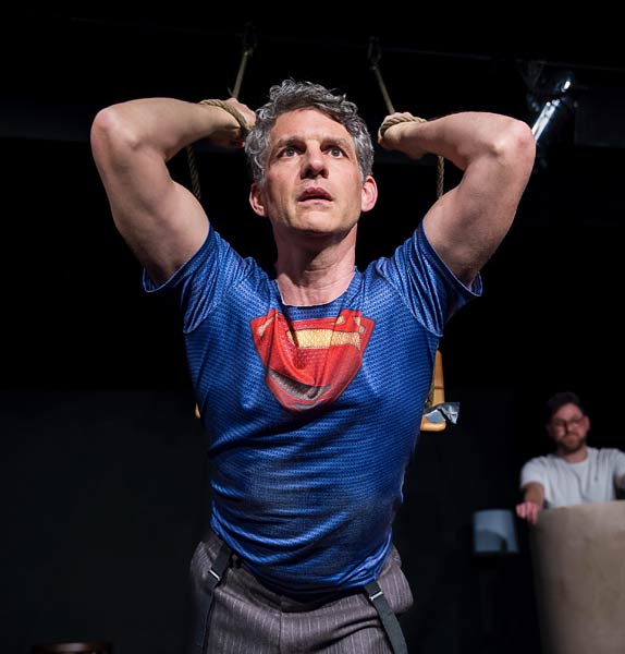 Schauspiel 'A Mission for Sisyphos' im Schauspiel Duisburg